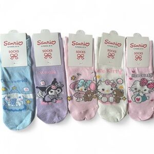NWT Women’s Sanrio Hello Kitty Character Ankle Socks Collection